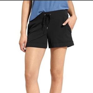 Athleta Black uptown Drawstring cuffed Shorts size 4